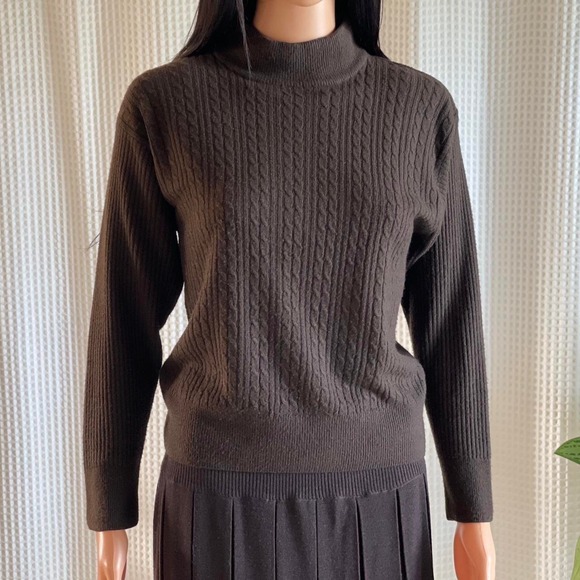 Vintage 90s Petite Sophisticate Brown Cable Knit Mock Neck Sweater Size Small - Picture 2 of 8